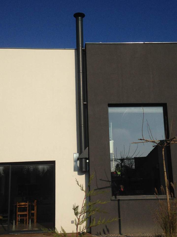 Conduit isolé laqué noir Geispolsheim